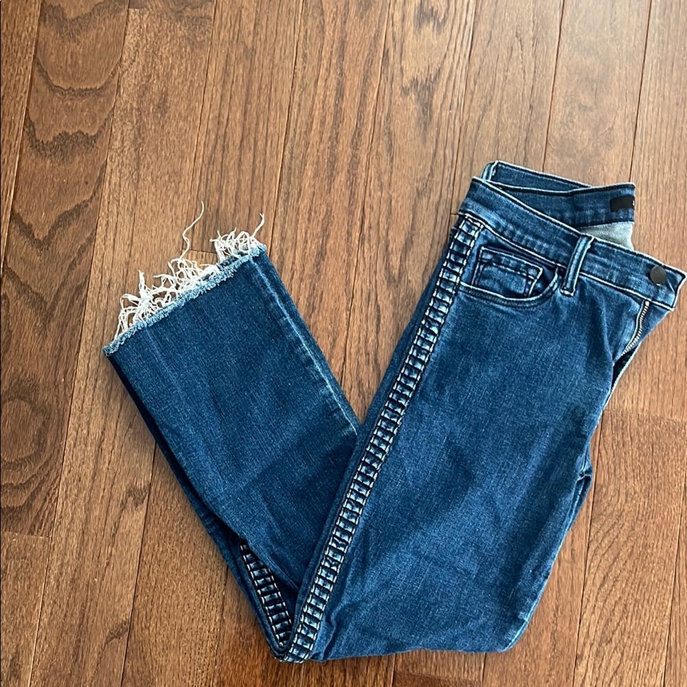 J brand Blue Frayed Hem Women's Jeans - Selena Style